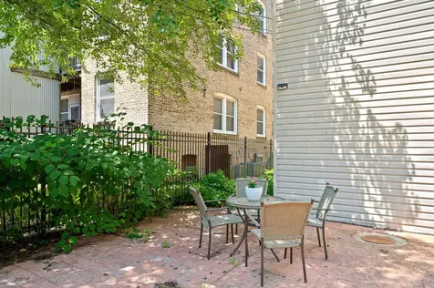 1949 West Leland Avenue Chicago IL 60640