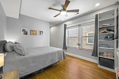 1949 West Leland Avenue Chicago IL 60640
