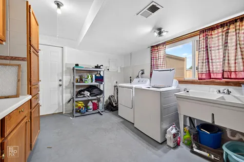9132 Meade Avenue Oak Lawn IL 60453