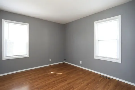 111 Elm Lane Streamwood IL 60107