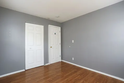 111 Elm Lane Streamwood IL 60107