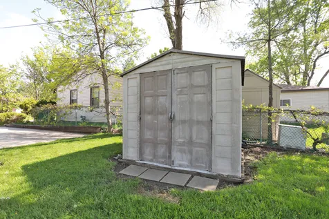 111 Elm Lane Streamwood IL 60107