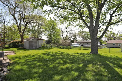 111 Elm Lane Streamwood IL 60107