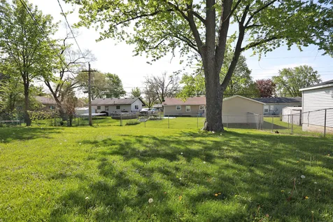 111 Elm Lane Streamwood IL 60107