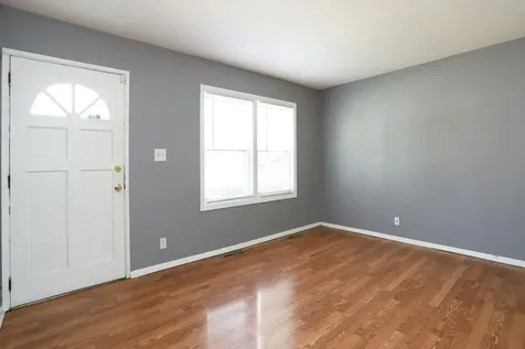 111 Elm Lane Streamwood IL 60107