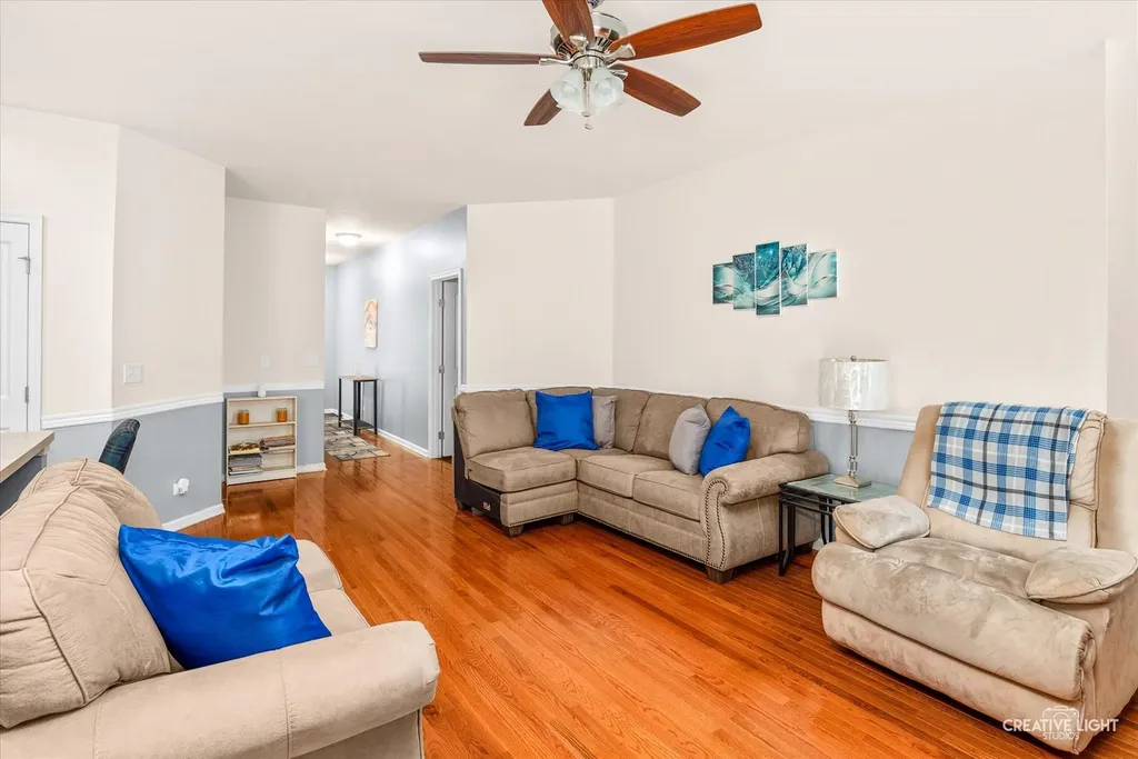 1648 Colchester Lane Aurora IL 60505