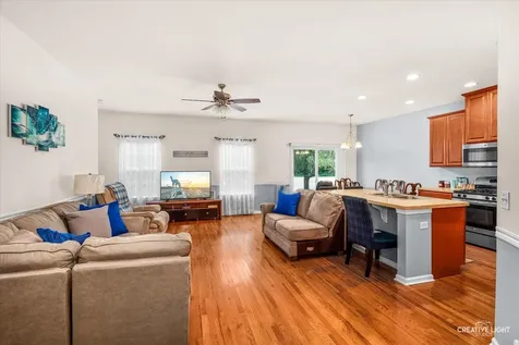 1648 Colchester Lane Aurora IL 60505