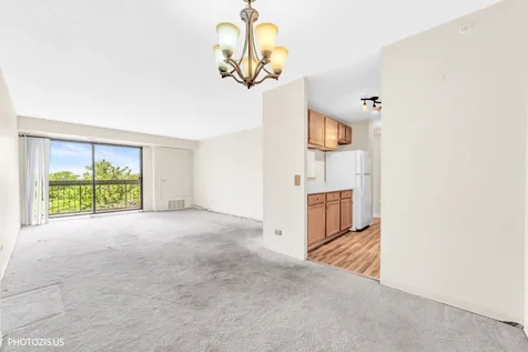 1840 Huntington Boulevard Hoffman Estates IL 60169