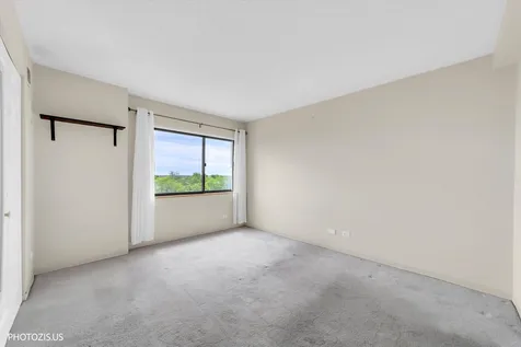 1840 Huntington Boulevard Hoffman Estates IL 60169