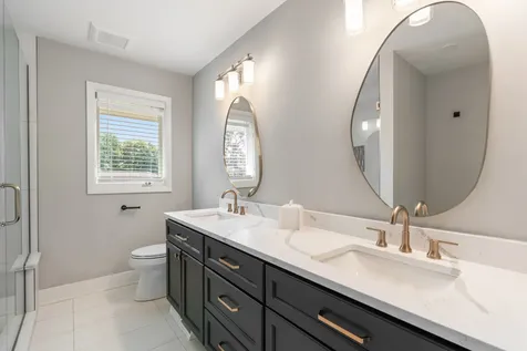11512 Woodglen Lane Burr Ridge IL 60527