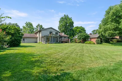 11512 Woodglen Lane Burr Ridge IL 60527