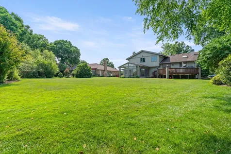 11512 Woodglen Lane Burr Ridge IL 60527