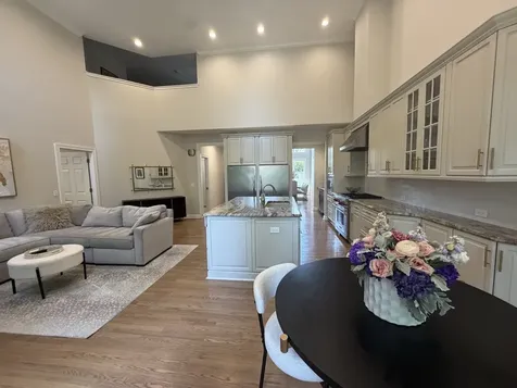 4212 Kayla Lane Northbrook IL 60062