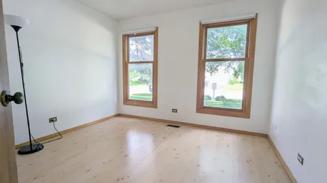 1880 Fox Run Drive Elk Grove Village IL 60007