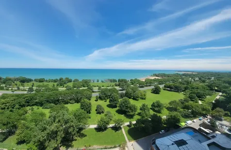 5445 North Sheridan Road Chicago IL 60640