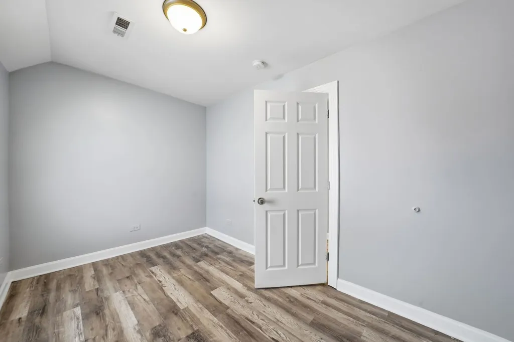 8632 South Sangamon Street Chicago IL 60620