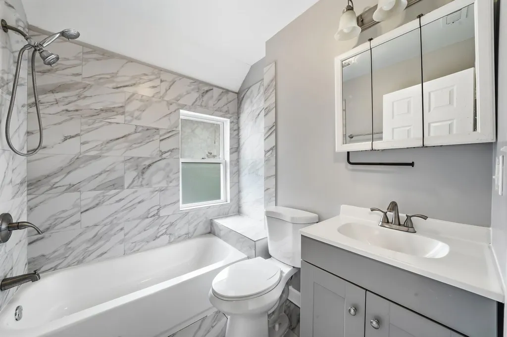 8632 South Sangamon Street Chicago IL 60620