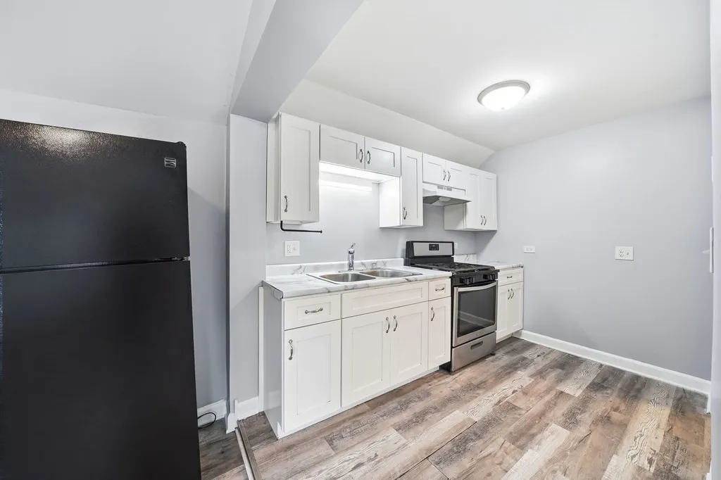8632 South Sangamon Street Chicago IL 60620