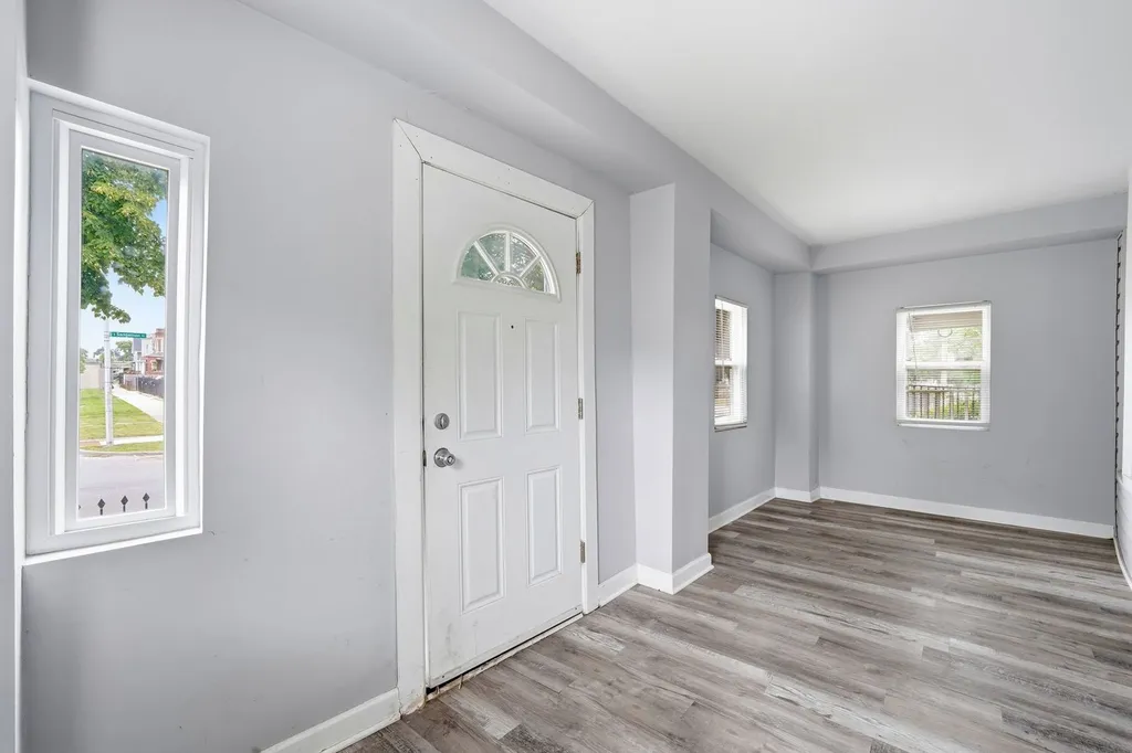 8632 South Sangamon Street Chicago IL 60620
