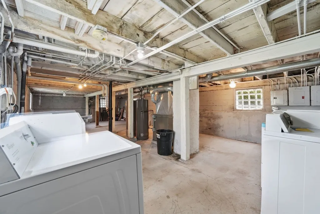 8632 South Sangamon Street Chicago IL 60620