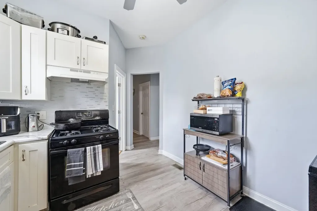8632 South Sangamon Street Chicago IL 60620