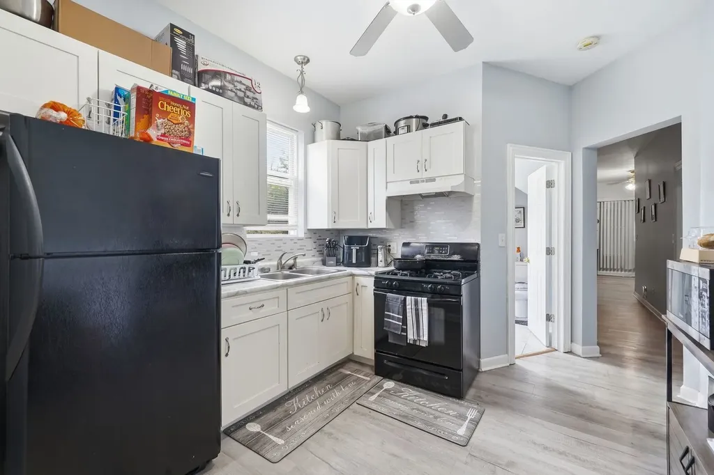 8632 South Sangamon Street Chicago IL 60620
