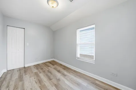 8632 South Sangamon Street Chicago IL 60620