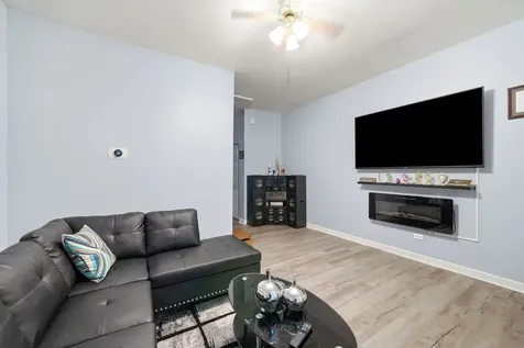 8632 South Sangamon Street Chicago IL 60620