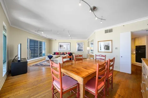 950 North Michigan Avenue Chicago IL 60611