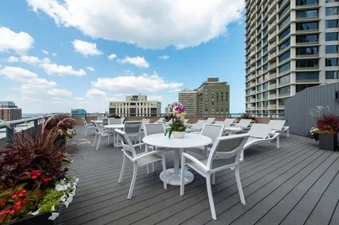 950 North Michigan Avenue Chicago IL 60611