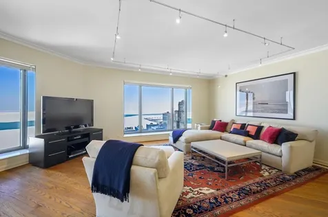 950 North Michigan Avenue Chicago IL 60611