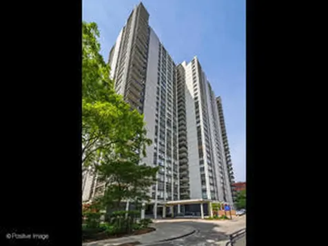 1460 North Sandburg Terrace Chicago IL 60610