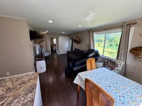 3011 North 15270e Road Momence IL 60954