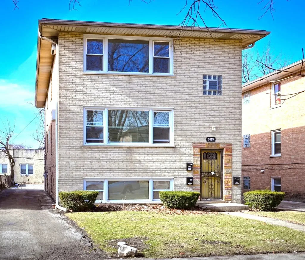 1018 South 11th Avenue Maywood IL 60153