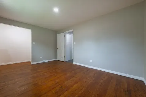 11955 South Prairie Avenue Chicago IL 60628