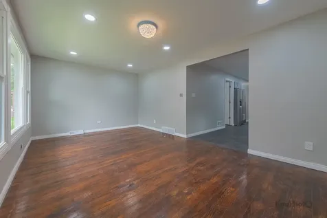 11955 South Prairie Avenue Chicago IL 60628