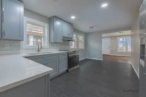 11955 South Prairie Avenue Chicago IL 60628
