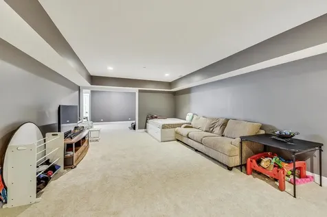 8101 Floral Avenue Skokie IL 60077
