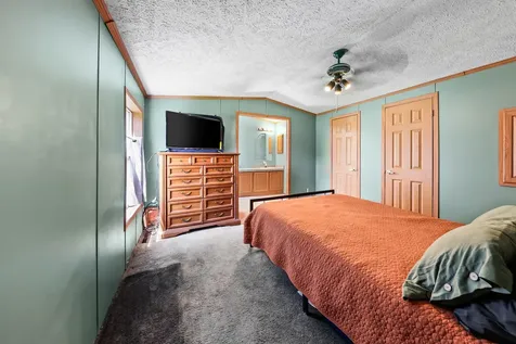 315 South Kankakee Street Braceville IL 60407