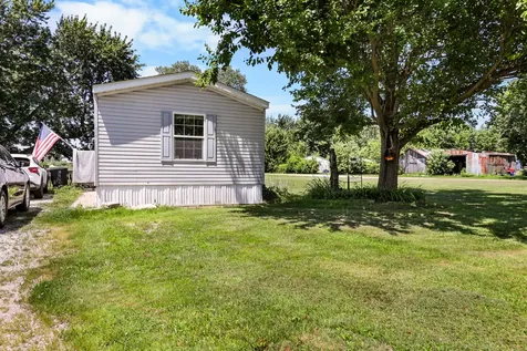 315 South Kankakee Street Braceville IL 60407
