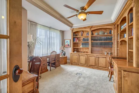 10 East Burlington Street Riverside IL 60546
