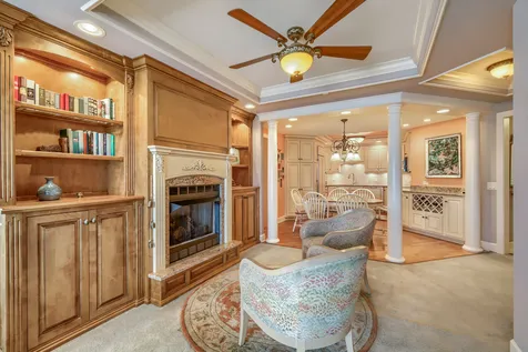 10 East Burlington Street Riverside IL 60546