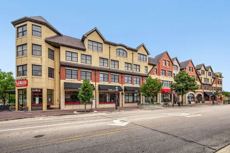 10 East Burlington Street Riverside IL 60546
