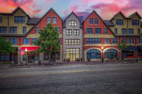 10 East Burlington Street Riverside IL 60546