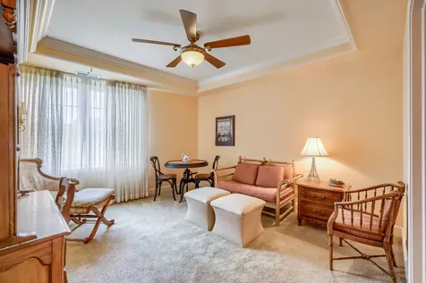 10 East Burlington Street Riverside IL 60546