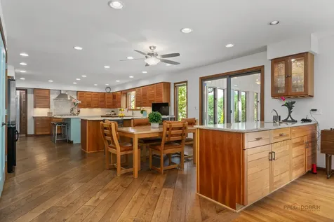 222 West Old Mill Road Lake Forest IL 60045