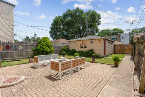 4925 North Kentucky Avenue Chicago IL 60630