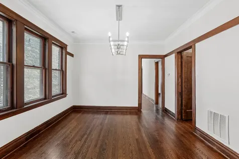 4925 North Kentucky Avenue Chicago IL 60630