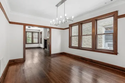 4925 North Kentucky Avenue Chicago IL 60630