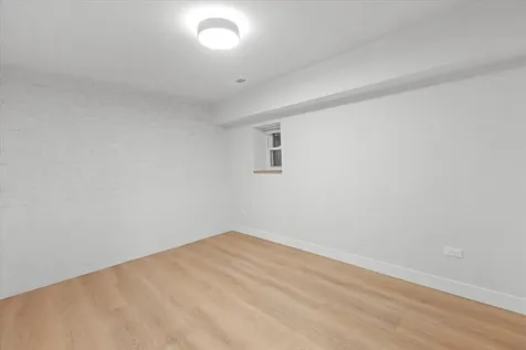 927 North Mozart Street Chicago IL 60622